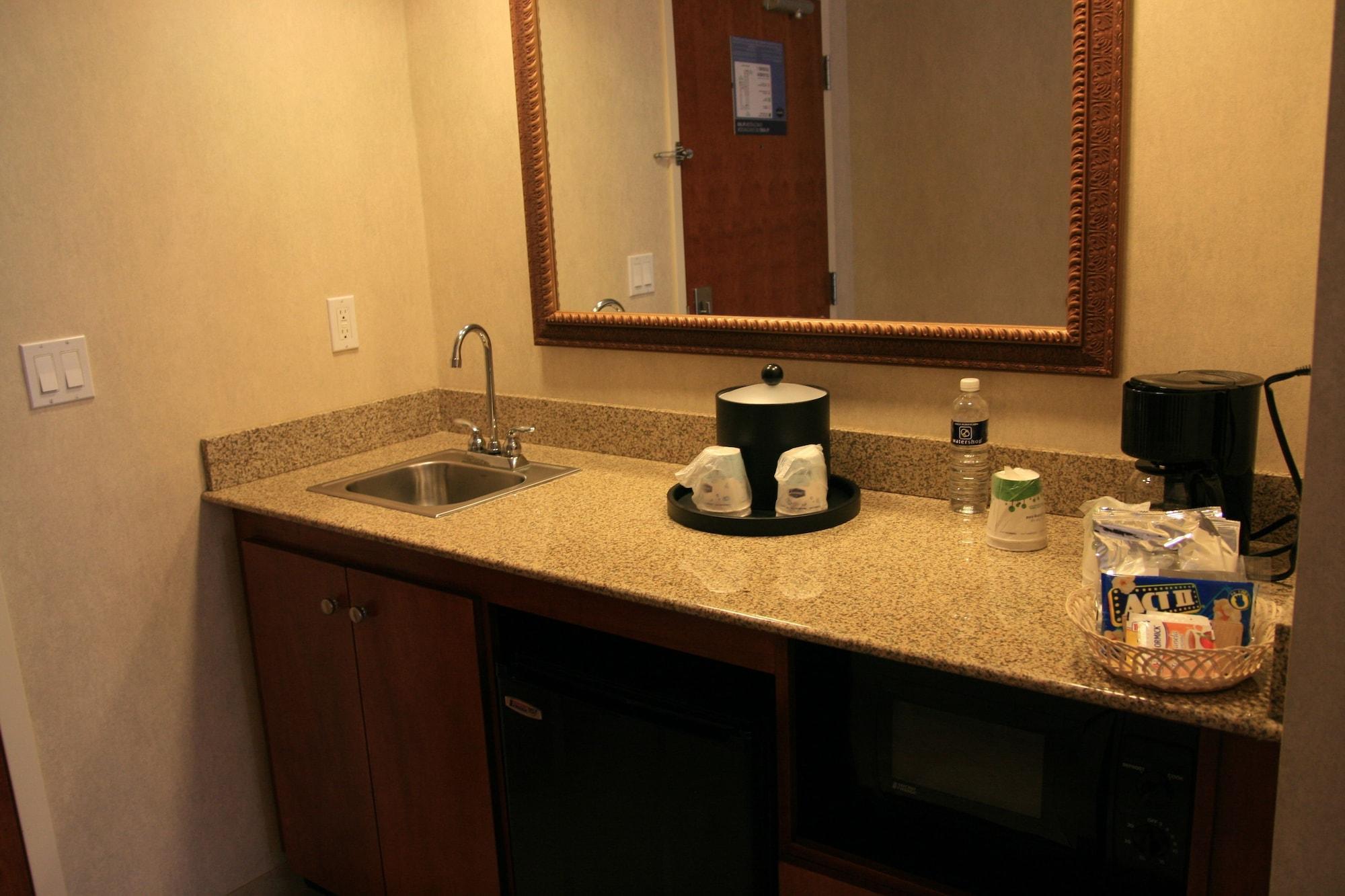 Hotel Hampton By Hilton Chihuahua Exterior foto