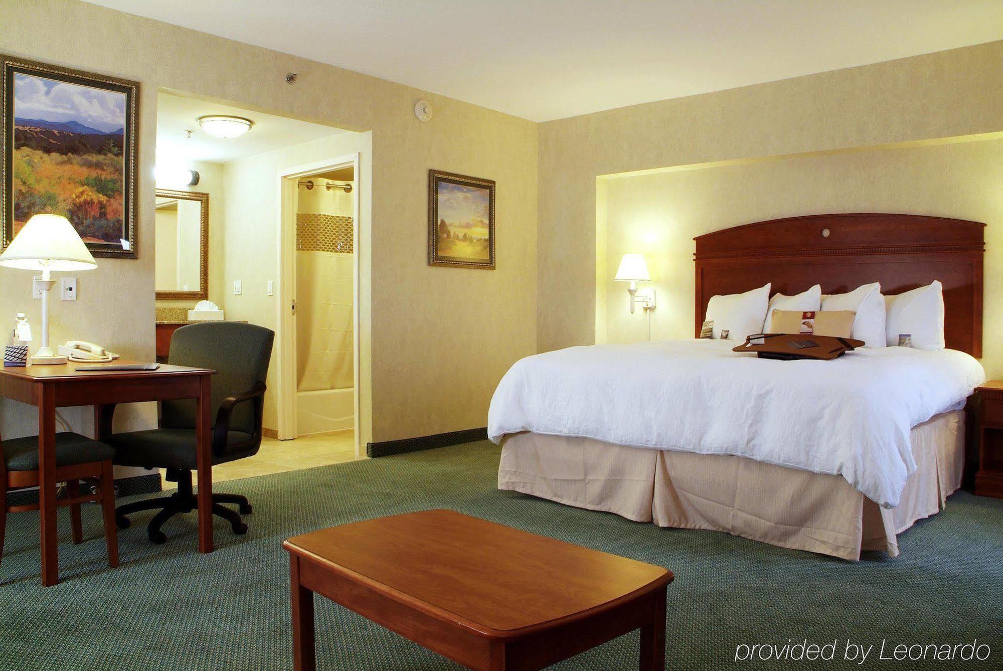 Hotel Hampton By Hilton Chihuahua Habitación foto