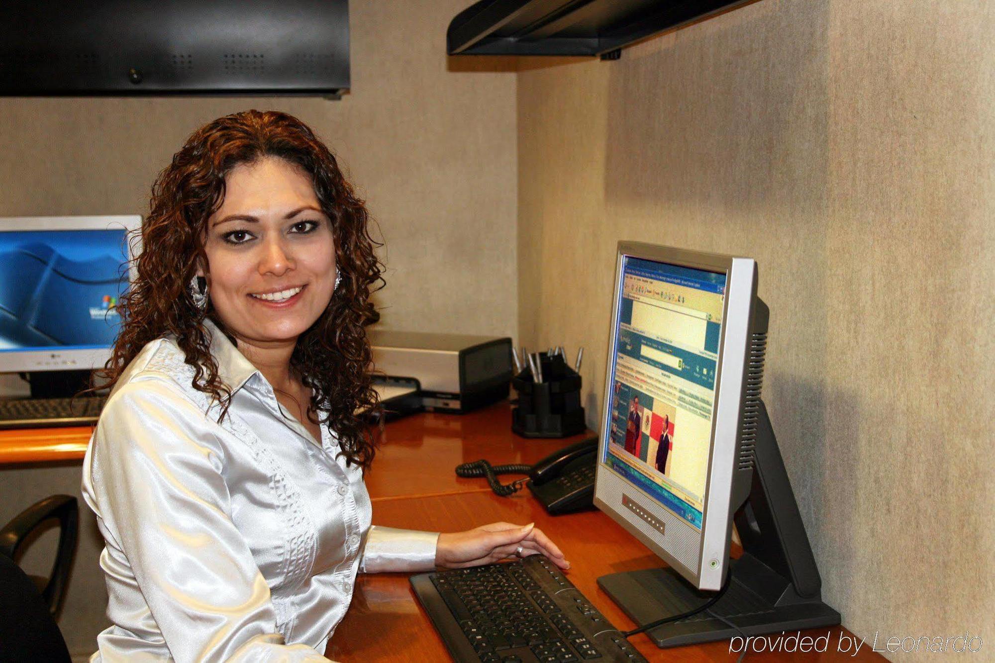 Hotel Hampton By Hilton Chihuahua Facilidades foto