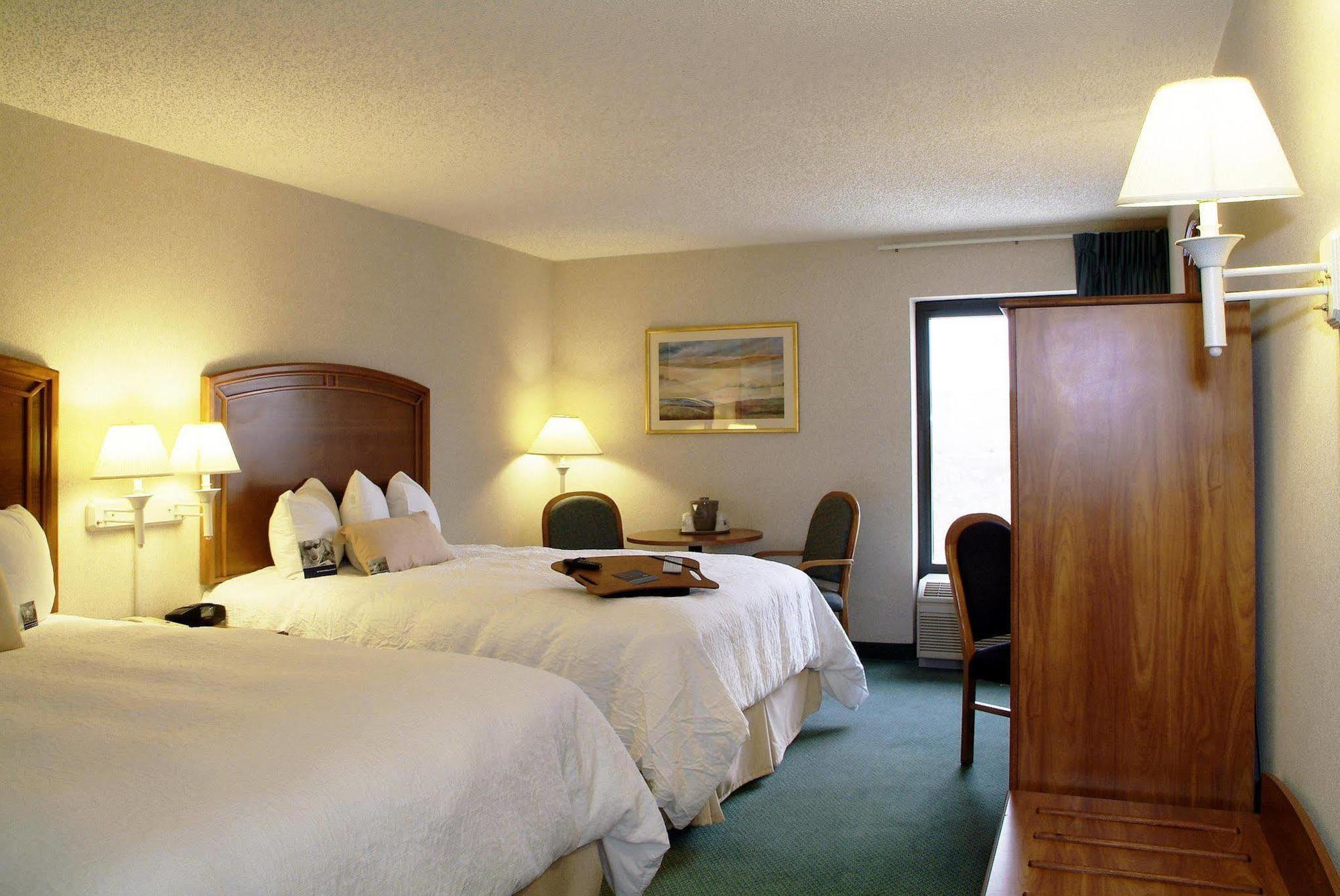Hotel Hampton By Hilton Chihuahua Habitación foto