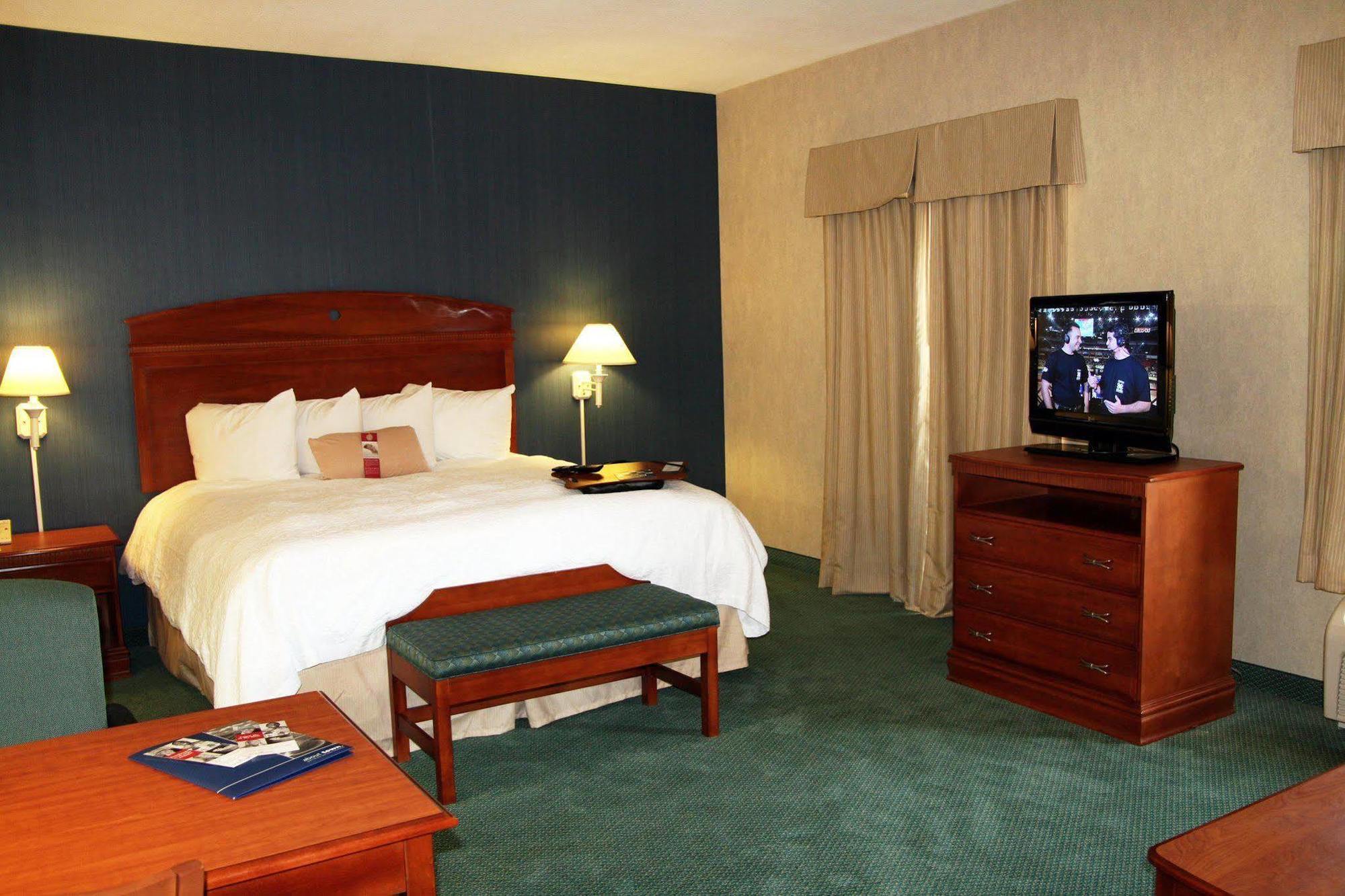 Hotel Hampton By Hilton Chihuahua Habitación foto